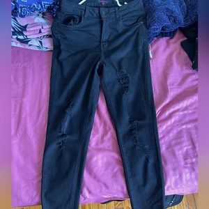 New Skinny jeans. Only worn once. Like new. Negotiable.